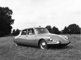 Citroën DS 19 (1965) - rechtsgelenktes Modell aus dem Werk Slough