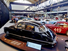 Citroën DS 19 (1966) - Unverkennbares Design - Sonderausstellung "When Automotive Design Becomes Art" in der Autoworld Brüssel (1966)