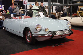 Citroën DS 19 Cabriolet (1966) angeboten für 169'000 € – Classic Car Show Maastricht 2023