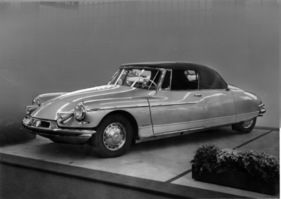 Citroën DS 19 Cabriolet Chapron (1959), später umbenannt in "La Croisette" - einziger französischer Karosseriebauer auf dem Salon - Genfer Autosmobilsalon 1959
