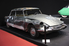 Citroën DS 19 Concorde (1964) - einer von drei Wagen, Bestellnummer 7509, in diesem Zustand lange vergessen und jetzt wiederentdeckt (Rétromobile 2013)
