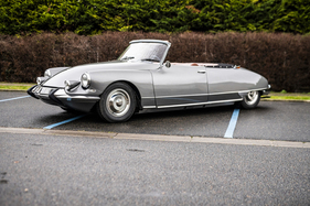 Citroën DS 19 Décapotable (1965) - as lot 212 at the RM/Sotheby's Paris auction of February 2, 2022
