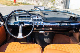Citroën DS 19 Le Caddy (1962) – Übergangsmodell: Das neue Armaturenbrett wurde ein Jahr vor der neuen Frontpartie eingeführt