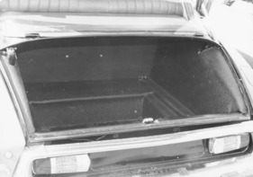 Citroën DS 19 Pallas (1965) – von aussen nicht zu erahnender grosser Kofferraum (1965)