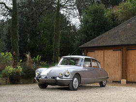 Citroën DS 19 Pallas (1967) - Lot 161 an der Bonhams Goodwood Members' Meeting Versteigerung am 14. April 2024 (1967)