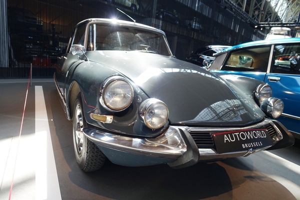 Citroën DS 19 Pallas (1967) – Sonderausstellung "Citroën DS – An Icon Turns 70" Autoworld Brüssel