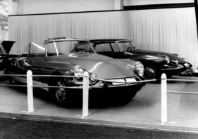 Citroën DS 19 Palm Beach (1964) - Chapron-Stand mit Cabriolet und Coupé auf DS-Basis - Genfer Automobilsalon 1964