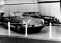 Citroën DS 19 Palm Beach (1964) - Chapron-Stand mit Cabriolet und Coupé auf DS-Basis - Genfer Automobilsalon 1964 (© Archiv Automobil Revue) Citroën DS 19 Palm Beach (1964) - Chapron-Stand mit Cabriolet und Coupé auf DS-Basis - Genfer Automobilsalon 1964 (© Archiv Automobil Revue)