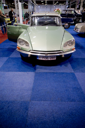 Citroën DS 20 Familiale (1974) - an der Interclasssics Brussels 2015 (1974)