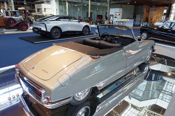 Citroën DS 21 (1969) – in bemerkenswertem Zustand – Sonderausstellung "Citroën DS – An Icon Turns 70" Autoworld Brüssel