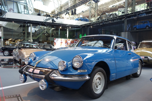 Citroën DS 21 (1969) – verkürzte Version für Rallyezwecke – Sonderausstellung "Citroën DS – An Icon Turns 70" Autoworld Brüssel