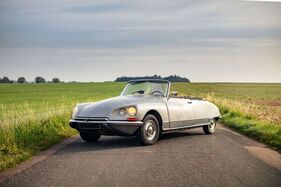 Citroën DS 21 Cabriolet/Hard-top (1968) - als Lot 033 angeboten an der Artcurial Sur les Champs Versteigerung am 22. Oktober 2023
