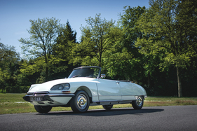 Citroën DS 21 Cabriolet usine (1968) - als Lot 53 angeboten an der Artcurial en Scènes Versteigerung in Paris am 17. Juni 2019 (1968)