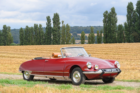 Citroën DS 21 Décapotable (1967) - offered as lot 037 at the Bonhams Zoute auction 2021