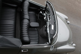 Citroën DS 21 Décapotable (1967) - bequeme und weich gepolsterte Sitze