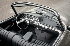 Citroën DS 21 Décapotable (1967) - das automatisierte Vierganggetriebe kommt ohne Kupplungspedal aus