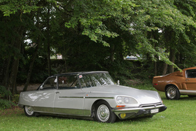 Citroën DS 21 Le Léman (1970) - Chapron-Coupé mit Schwenkscheinwerfern - Concours d'Elégance Suisse "spéciale" 2021 in Coppet