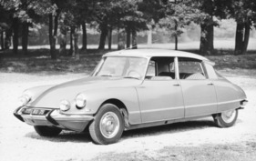 Citroën DS 21 Pallas (1967) – Nur innerlich am jetzt grünen statt roten Hydrauliköl vom Vorjahr zu unterscheiden