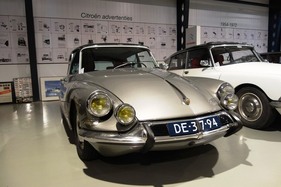 Citroën DS 21 Pallas (1967) – mit Raddeckeln eines Standard-Modells – Museum Visscher Classique (1967)