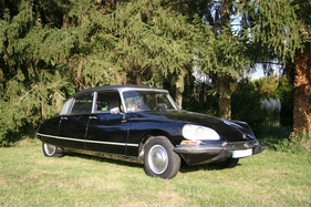 Citroën DS 21 Pallas (1968) - als Lot 176 angeboten an der Artcurial "Sur Les Champs 10" Versteigerung am 30. Oktober 2016 (1968)