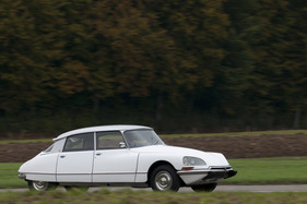 Citroën DS 21 Pallas (1971) - der hohe Komfort wurde vor allem bei Langstreckenfahrten sehr geschätzt Citroën DS 21 Pallas (1971) - der hohe Komfort wurde vor allem bei Langstreckenfahrten sehr geschätzt