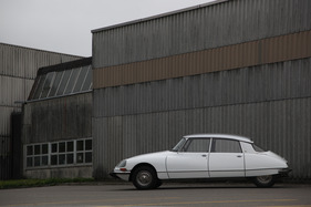 Citroën DS 21 Pallas (1971) - in den ersten Jahren lösten diese Autos Verkehrsstaus aus, weil alle sie ansehen wollten