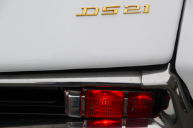 Citroën DS 21 Pallas (1971) - kennzeichnet den 2,1-Liter-Motor (1971)