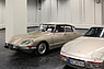 Citroën DS 21 i.e. Pallas (1969) - französische und göttliche Eleganz neben Porsche 944 Turbo (Retro Classics Cologne 2017) (© Bruno von Rotz, 2017) Citroën DS 21 i.e. Pallas (1969) - französische und göttliche Eleganz neben Porsche 944 Turbo (Retro Classics Cologne 2017) (© Bruno von Rotz, 2017)