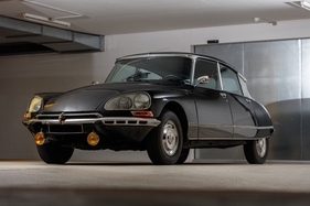 Citroën DS 23 Ie Pallas Berline (1975) - als Lot 060 angeboten an der Versteigerung von Artcurial an der Rétromobile Paris am 7. Februar 2020 (1975)