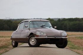 Citroën DS 23 Pallas (1973) - Lot 063 an der Artcurial Musée Automobile du Château de Vernon Versteigerung 2025