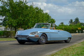 Citroën DS Le Caddy Chapron Series 2 (1968) - Lot 242 an der RM/Sotheby's Miami Versteigerung vom 1./2. März 2024