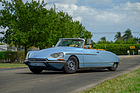 Image: Citroën DS Le Caddy Chapron Series 2 (1968) - Lot 242 at the RM/Sotheby's Miami auction on March 1-2, 2024