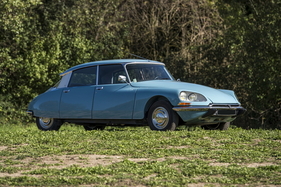 Citroën DS20 Pallas (1971) - als Lot 31 angeboten an der Artcurial Sur les Champs Versteigerung am 16. Oktober 2022 (1971)