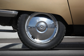 Citroën GS (1977) - halbverschalte Räder, elegante Raddeckel