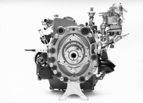 Citroen GS Birotor (1973) - Blick auf die beiden Scheiben des Wankelmotors