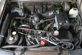 Citroën GS Birotor (1974) - vor lauter Hydraulik und Elektrik sieht man kaum etwas vom Wankelmotor von Comotor Citroën GS Birotor (1974) - vor lauter Hydraulik und Elektrik sieht man kaum etwas vom Wankelmotor von Comotor