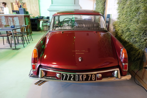 Citroën GT 19 Bossaert (1963) – Heckansicht – Sonderausstellung "Citroën DS – An Icon Turns 70" Autoworld Brüssel