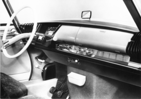 Citroën ID 19 (1957) - herkömmliche Pedale und Handschaltung im einfacheren Modell