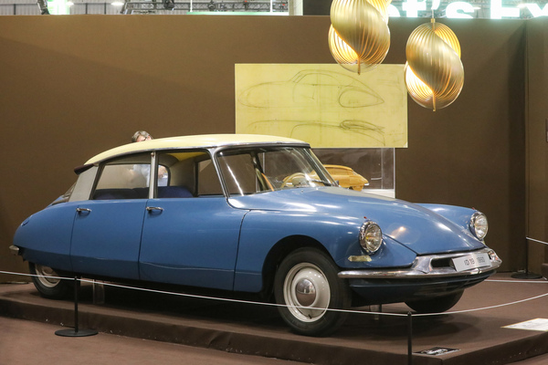 Citroën ID 19 (1960) – Sparmodell – Rétromobile Paris 2025