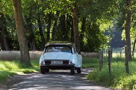 Citroën ID 19 (1967) - die Hydropneumatik bügelt alles aus