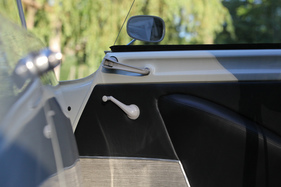 Citroën ID 19 (1967) - elegante Türinnenverkleidungen