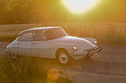 Citroën ID 19 (1967) - fahren bei Sonnenuntergang