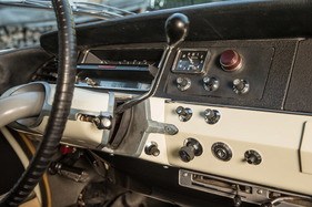 Citroën ID 19 (1967) - geschaltet wird am Lenkrad