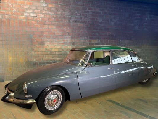 Bild: Citroën ID 19 P (1963) - HU 10/2019, km-Stand 6450 - an der Oldtimer-Versteigerung von Hörmann Verwertungen am 13. Dezember 2024