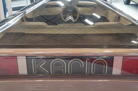 Citroën Karin (1980) - mit klingendem Namen und zentral angeordnetem Lenkrad - Rétromobile Paris 2019