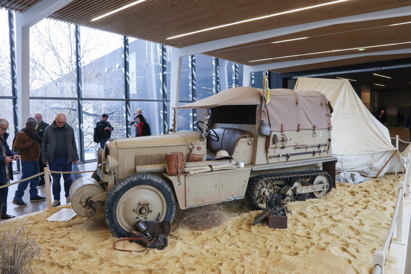 Citroën Kégresse P19 "Cinema Lourd" (1931) – Fahrzeug für Filmaufnahmen, Sonderschau Kégresse – Rétromobile Paris 2025