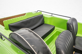 Citroën Méhari (1977) – demontierbare und im Boden verstaubare Rücksitzbank (1977)