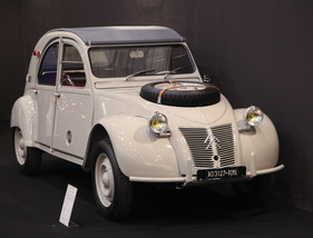 Citroën Sahara AZ 4/4 (1988) - die berühmte 4x4-Ente auf dem Stand von Lukas Hüni - Techno Classica 2015