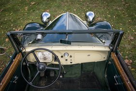 Citroën Traction 11 BL (1939) - angeboten an der Bonhams Versteigerung im Grand Palais in Paris am 5. Februar 2015