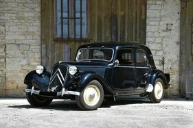 Citroën Traction 11BL (1951) - angeboten als Lot 04 an der Artcurial Sur les Champs Versteigerung am 24. Oktober 2021